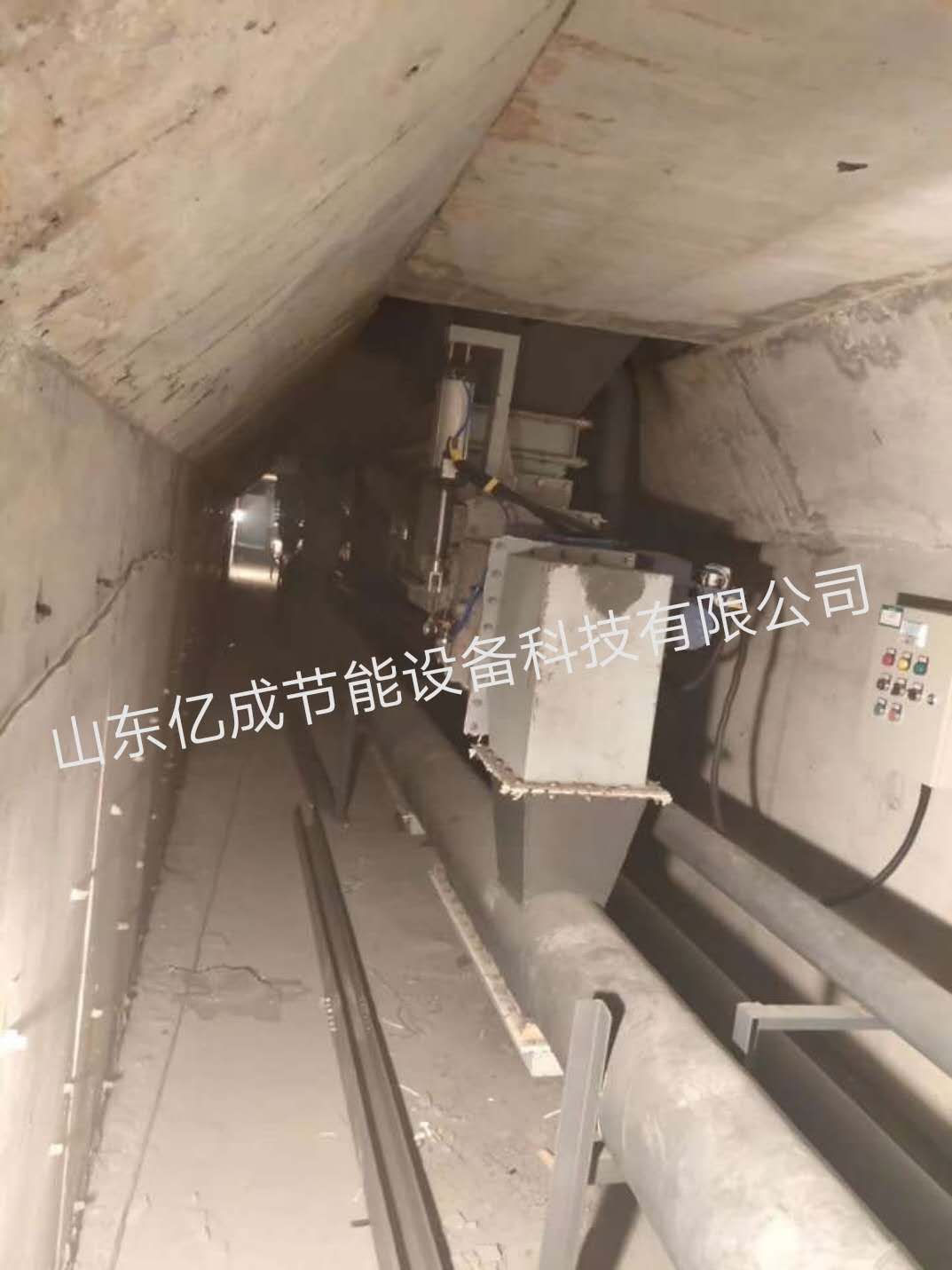 粉煤灰?guī)炖鹊?></a></td>
                        </tr>
                      <tr>
                        <td height=